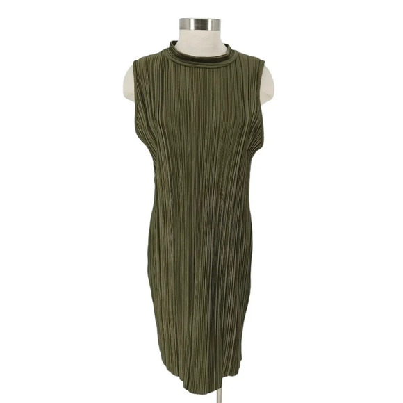 PrettyLittleThing Dresses & Skirts - PrettyLittleThing Pleated Bodycon Midi Dress Olive Green Sleeveless